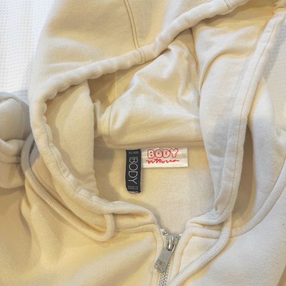 SOLD! COTTON ON - Oversized Body Vittoria Flower Zip Up Hoodie - Picture 3 of 6